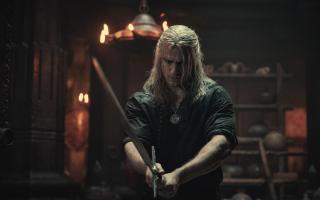 Hunger Games actor Liam Hemsworth will replace Henry Cavill (Superman) as Geralt of Rivia in The Witcher from season four.