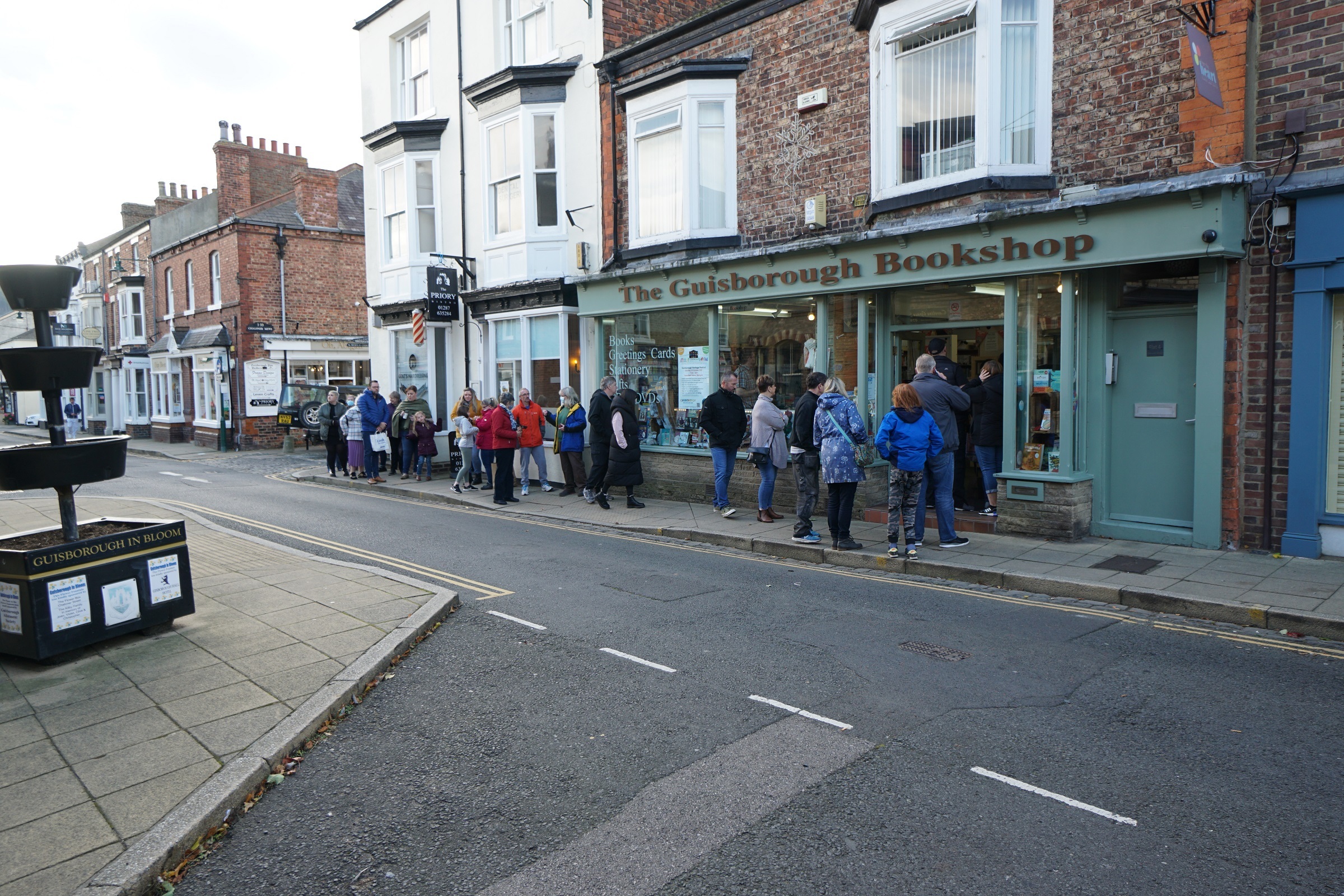 The queue in Chaloner Street outside the Bookshop some 15 minutes after Amanda Owen started to sign books