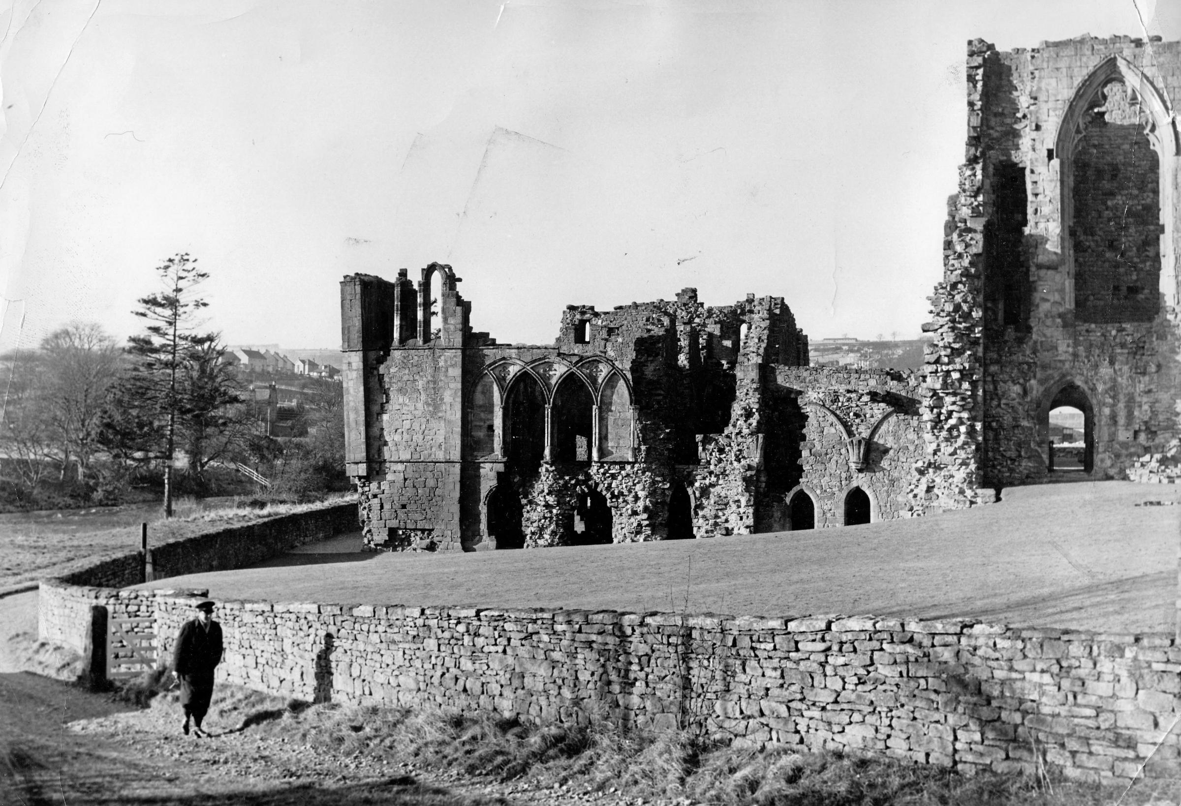 Easby Abbey in 1962. It was part of the Jacques estate which included St Trinians Hall
