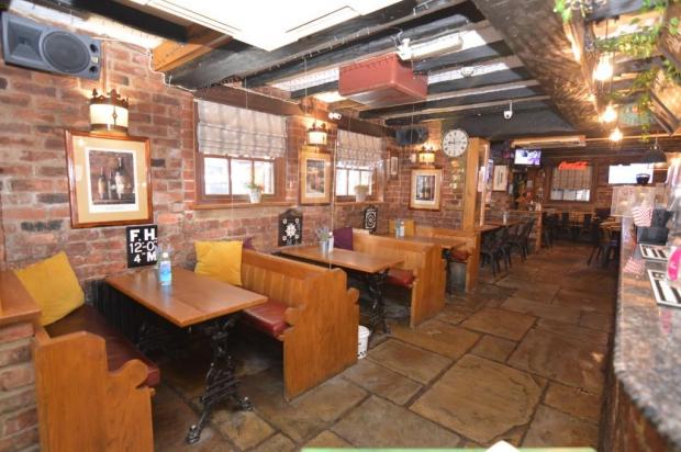 Darlington and Stockton Times: Inside of Plonkers Picture: Right Move