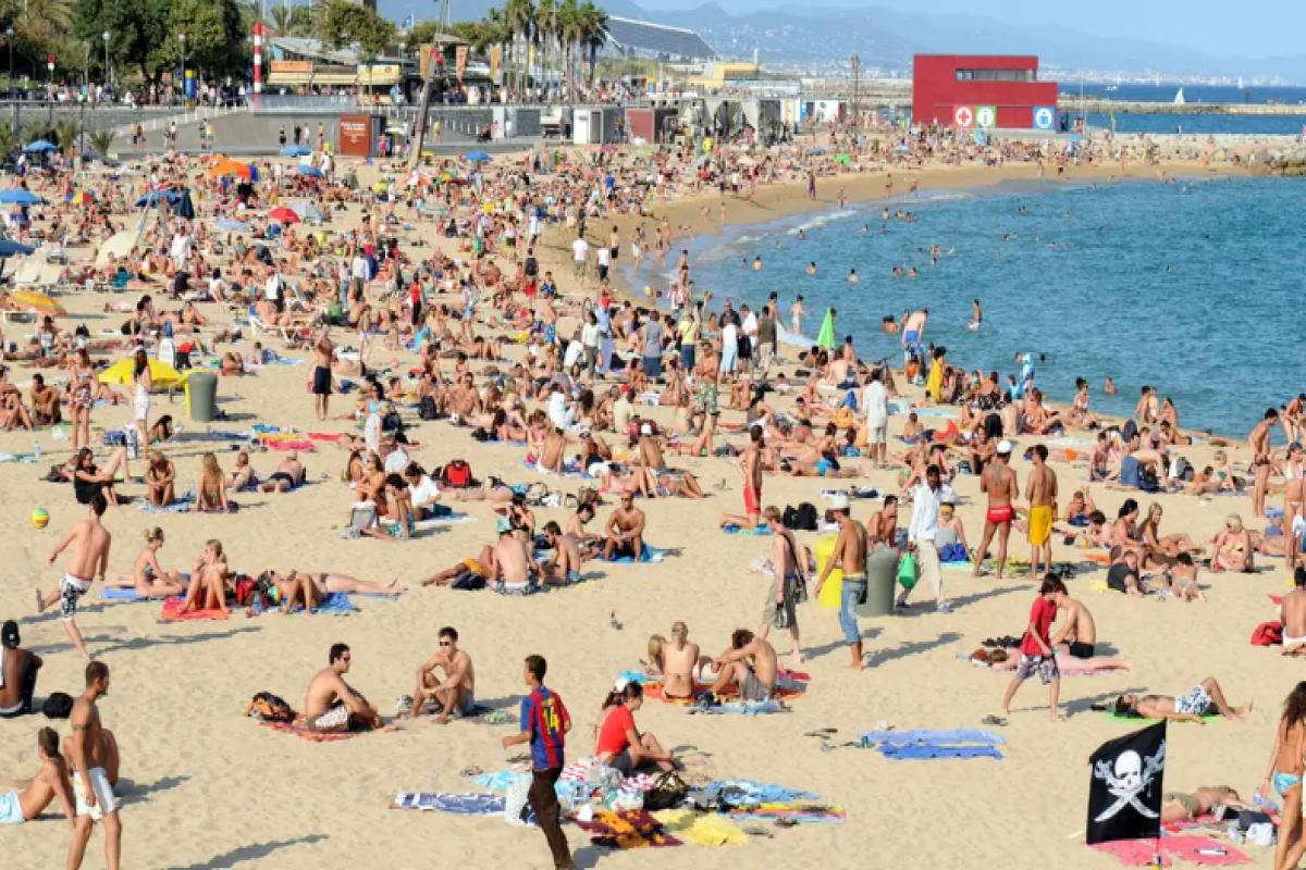 Brits heading to Spain warned over new air-conditioning rule set to leave them 'roasted'. (PA)